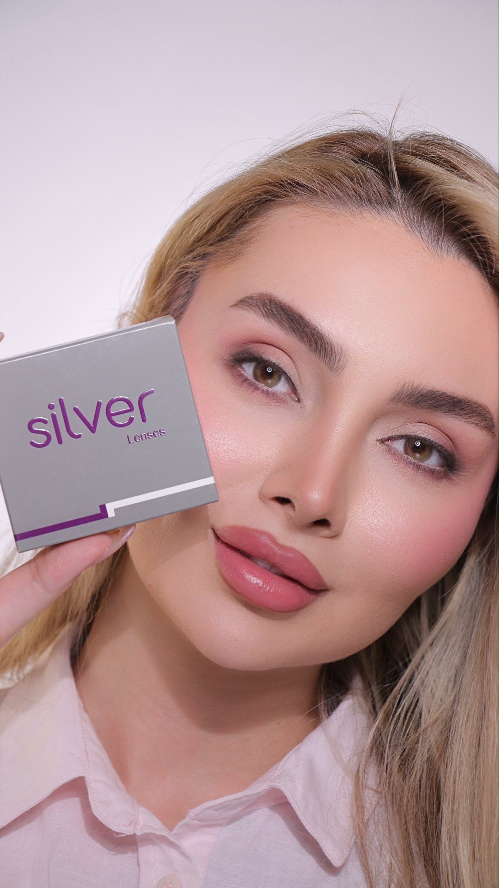 عدسات لاصقة طبيه وتجميليه ماركه عالميه سنويه الس