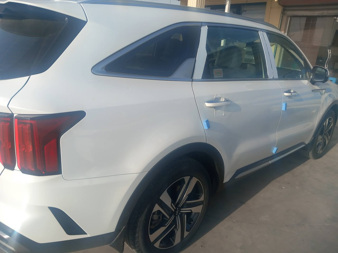 السلام عليكم  
بيع سريع سورنتو موديل ٢٣     فول مواصفات كفاله عامه  هايبرد اقتصاديه  رقم بغداد 
السعر ٢٣٠ وبيهه مجال بسيط مكاني بغداد 
الاستفسار مراسله الصفحه 
او الاتصال على الرقم 
*********** 
***********
