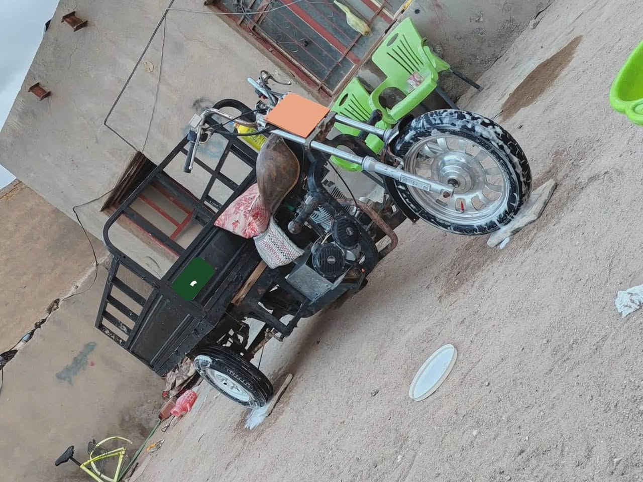 السلام عليكم ستوته للبيع كلك كلك كفاله عن سرقه مكان نجف مكينه مكفوله بيهه لحيم فخذه أثر حادث مكينه مضبوط اكسن مقفل جمره السعر 600وبيه مجال حق لجيه رقم ***********
