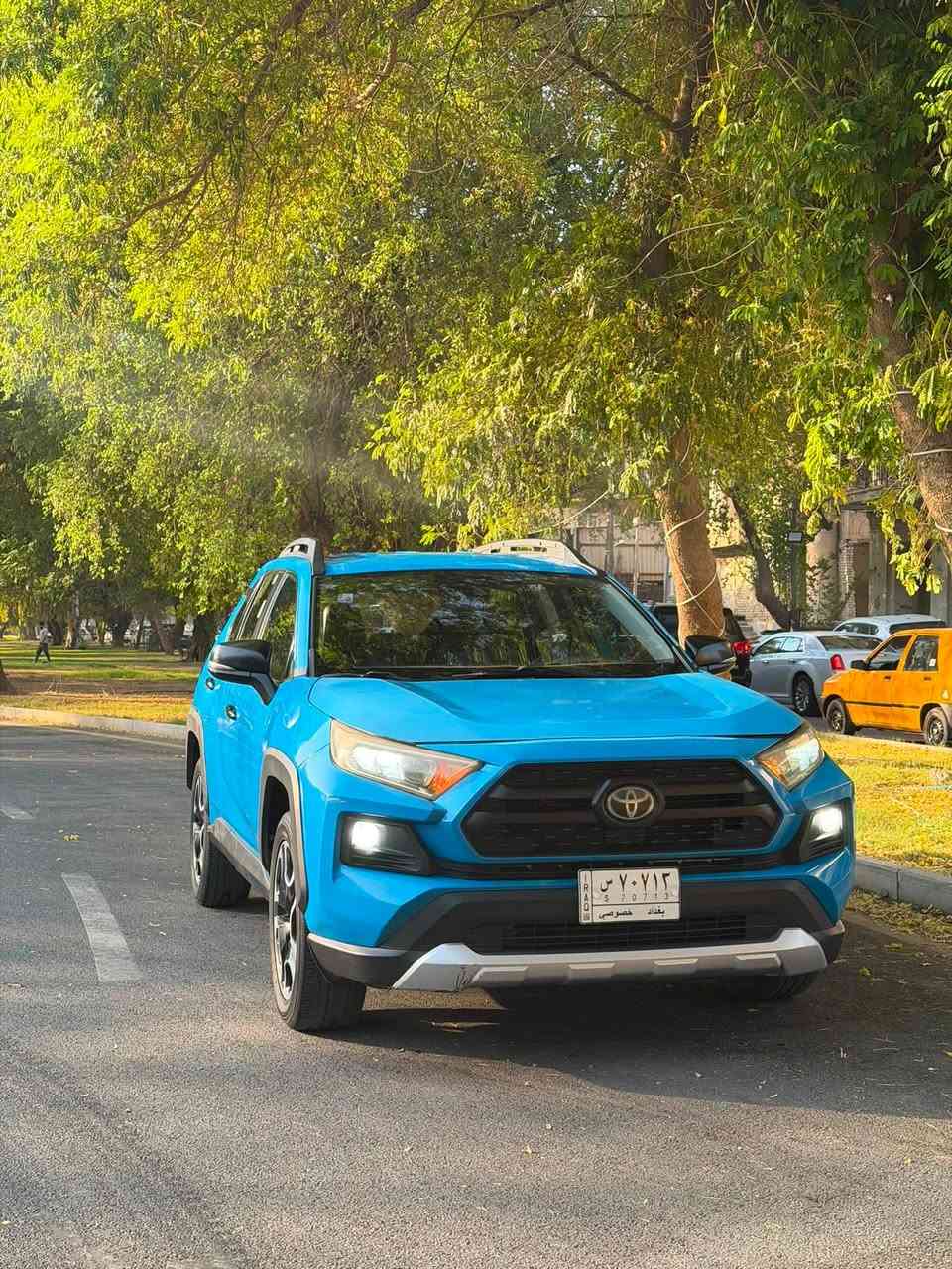 ‼️ كل ما هو جديد وحصري نقدّمه لك بأدق التفاصيل ‼️

🚙 راف فور 2020 – أدفنجر 🔥💙

✨ فول مواصفات | لون أزرق مميز | نظافة عالية جداً

🔹 موديل: 2020�🔹 محرك: 2500 CC�🔹 كير + محرك كفالة شرط الفحص�🔹 ماشية: 92 ألف مايل�🔹 رقم بغداد – شرط التحويل�🔹 بصمة + ماوس�🔹 كشنات رياضية�🔹 كشن السائق كهرباء�🔹 إشارات جانبية�🔹 رادار أمامي وجانبي�🔹 كاميرا خلفية دوّارة�🔹 تبريد قطعتين�🔹 فول مواصفات
تشغل عن بعد 
السعر 185 وبيها مجال 
‎💎 السيارة كلش نظيفة وحلوة، لونها مميز وحالتها جداً مرتبة.�⚠️ حادثها كما موضح بالصور، والتفاصيل واضحة.

‎📞 للاستفسار والتواصل:�***********
