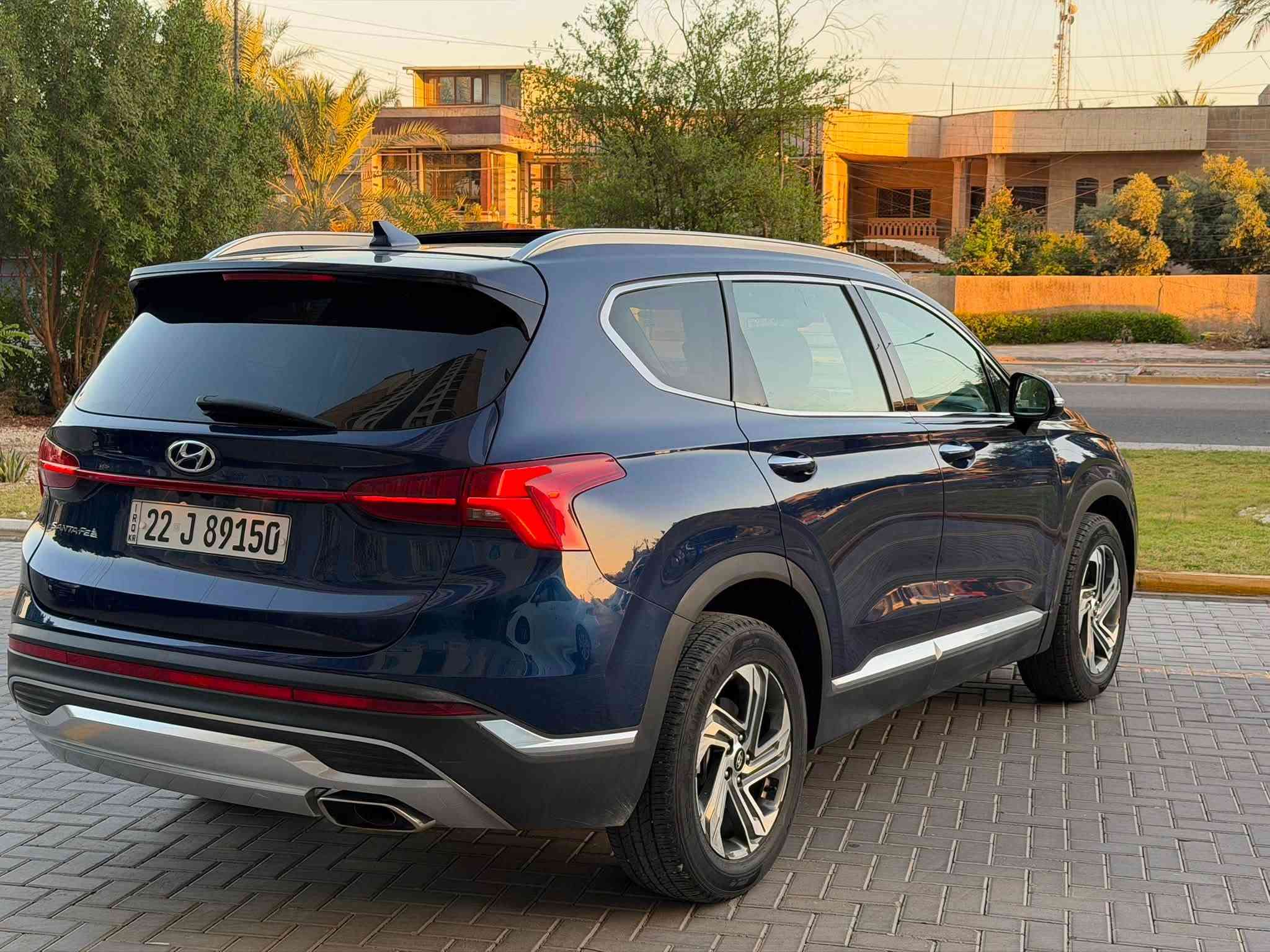 هونداي سنتافي 2022
فول مواصفات 

بدون دواخل 

بدون ايرباك  

مواصفات فول بانوراما

مكينه 2.5L

بصمه 

ابواب بصمه

تشغيل عن بعد 

شحن لاسلكي - تلفون شاحن 

بريك بصمه

رادار امامي و خلفي جانبي

كشنات كهربائي

لد امامي Led 

اطفاء ذاتي 

اوتو هولد

كيرها دكم بيانو 

شاشه تدعم كار بلي 

كشن تدفئة 

تبريد قطعتين 

بردات خلفيه جنطه كهرباء 

اناره ترحيب

شاشه دجتال 

سماعه عد 6

الحادث تبديل جاملغ وبنيد نص صبغ فقط بس جاملغ مبدل 

ماشيه 25 

السعر 188 

العنوان بغداد الكرخ حي جهاد اتصال 📞 ***********
