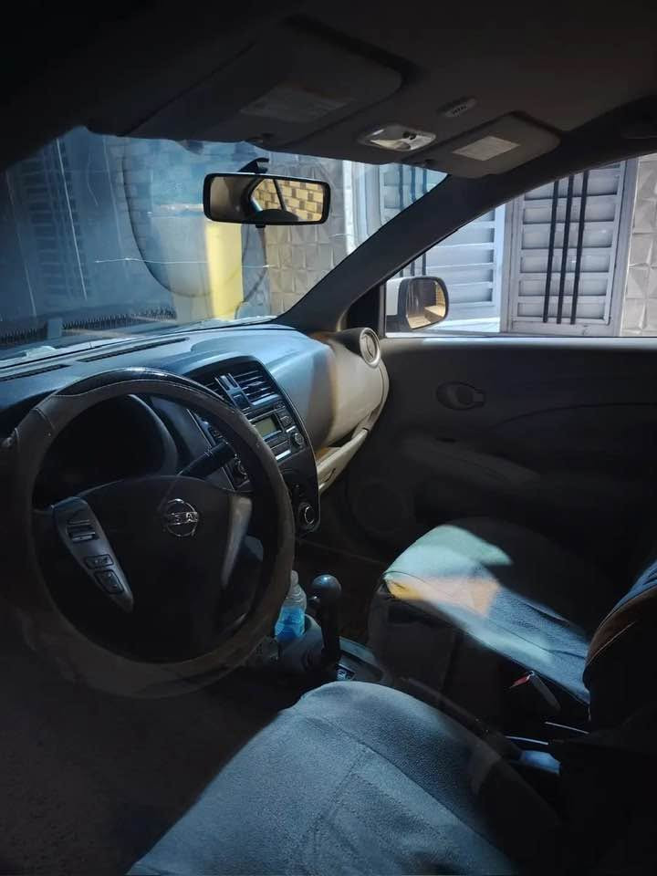 السلام عليكم 
نيسان صني هندي 2019 للبيع رقم اربيل مربع السياره بدون صبغ بس باردات ثنين السياره جديده برغي ما عايزه ماشيه 225 السعر  90 وبيهه مجل للطيبين
للاستفسار ***********
