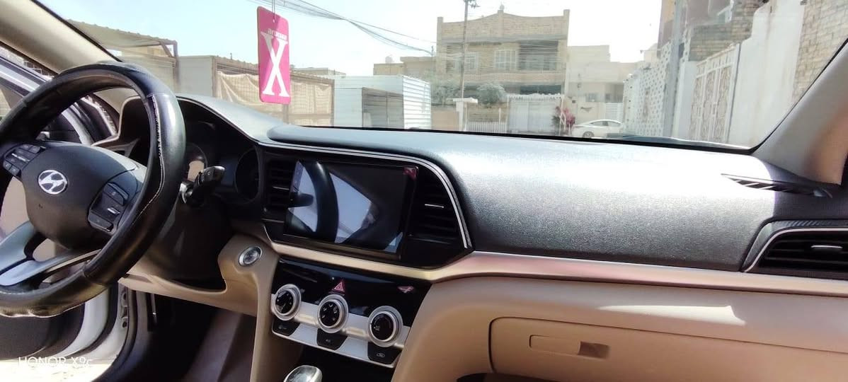 السلام عليكم... سيارة النترا خليجي موديل 2020 سيارة مكفولة كفالة عامة ماشية 84 رقم بغداد السيارة مكانهة في محافظة ميسان للاستفسار الاتصال ***********//***********
