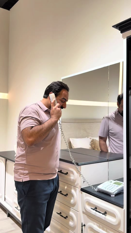 موديل موليسو اللون الحديد ابيض وتطعيم اسود مطفي (كليرمات) السعر 3 ملايين و800 الف فقط غرفة 6 ابواب طابقين ملحق داخلي  تتكون من 12 قطعة  تفاصيل مختلفة وجديدة وعصرية كلشي بهاي الغرفة مختلف الوجه MDF خمسة ملم  الداخل صاج طبيعي 4 ملم ومعاكس ابيض القاعدة بلوك صاج  الظهر چرچوبة شد براغي السرير خشب رگم لوح 6 ارجل ثقيل طابورية جلوس للميز شازلون خزان من نفس عمل الغرفة ودوشمة ليدات اناره على كومديات السرير وليد تقطيعات داخلي مكثفة رفوف وخزنة ومجرات ارتفاع الكنتور 242سم عرض الكنتور 331سم عرض زاوية الملابس 119سم يعني الكنتور وزاوية الملابس ضلع كامل 450سم السعر 3800 فقط  شركة الأفراح للأثاث العراقي  ‏ غرفة نوم- اطقم قنفات - مفروشات - اخشاب تصنيع الأثاث  ‏العنوان محافظة واسط قضاء العزيزية الشارع الجديد مقابل مسبح ومدينة ألعاب العزيزية  ‏التوصيل والشد مجاني إلى جميع محافظات العراق ‏خدمة استبدال الغرف العراقية القديمة بغرفة جديدة مع الاتفاق على الفرق ‏ خدمات ما بعد البيع لمدة سنة مجانية  *********** *********** *********** *********** *********** *********** #ترند  #العراق  #اكسبلورر #اثاث #غرف_نوم 
