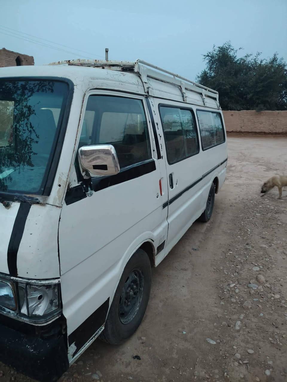 مازد موديل 96 مكينه وكير ونجي بيها خيط بخار سياره حلوه خير من الله  سعرها 17 وبيها مجال بسيط لاتصال ع صاحب الرقم ***********.مكلف بل نشر

نص مكتوب في الصور:
- CAMON 30 23mm f/1.8 1/501s ISO50