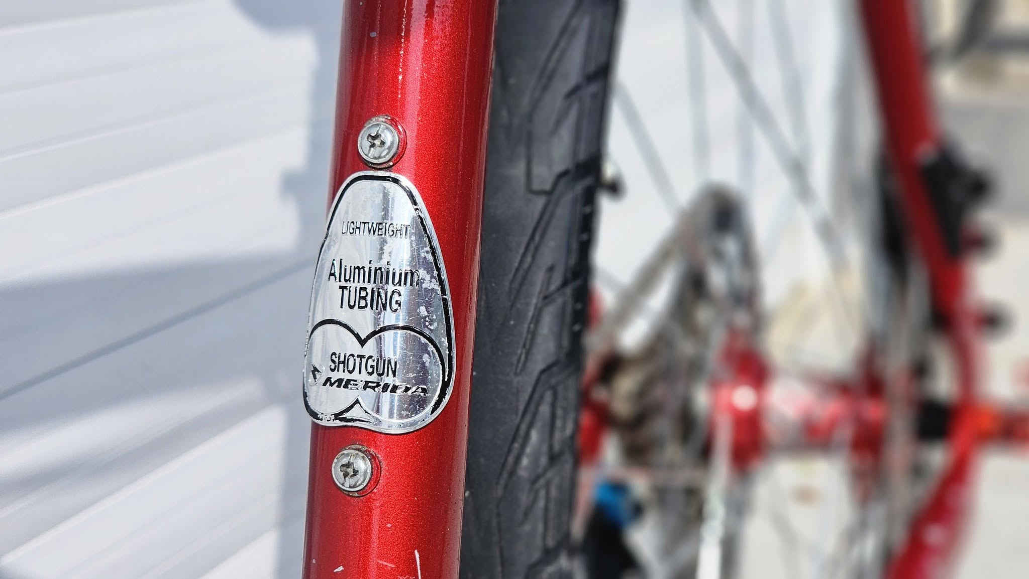 ماشاءالله وین جماعە ترحال😁
🤝 HANDMADE IN TAIWAN 👌اصلي ديزاين اوروبي

MERIDA CROSSWAY EXPRESS 700C

كامل المنيوم وزن خفيف 🚀

قياس فريم 58cm       مناسب لطول 178cm _ 188cm
كامل سيستم سرام 3 × 9      كاسيت كبيرة 42سن

بريكات دهن شيمانو mt200
تايرات خط فصفوري ٣٨مم PRISUN METRO CRUISER
بطيغات بلبرين ماركة تانك 👌🚀

بايسكل مابيها اي نقص كلهن شغاله
حد النظافه 97% 💯

للمعرفه السعر والحجز و التفاصيل خاص او واتص اب
009647707695222 

مكاني سليمانيه 🌍
متوفر توصيل لجميع محافظات العراق 🌍

