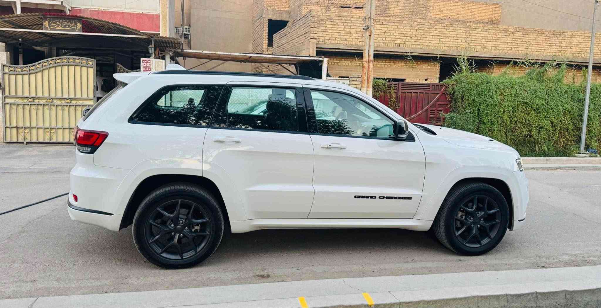 السلام عليكم
جيب  S    خليجي أعلى فئه 
الموديل    2019
السعر   270 $ 🆘

🆘مكفوله كفاله عامه من الصبغ و البارد و التعديل 

المحرك : V6.  3.6 . 
عداد المسافات : 85 الف كم 

المواصفات :
* رادار امامي 
* رادار جانبي 
* حساسات خلفيه 
* حساسات اماميه 
* داخل احمر 
* شاشه كبيرة  
* ستيرن تدفئه
* ستيرن كهربائي . 
* تشغيل عن بعد .
* شفتات ستيرن 
* صندوق كهربائي ..
*  حفظ وضعيات الجلوس (ميموري) . 
* المقاعد الأمامية كهربائية .
* المقاعد الأمامية  تدفئة . 
* المقاعد الاماميه تبريد 
*  كاميرا خلفية .
* محدد سرعة . 
*  نظام التشغيل والاطفاء الاوتوماتيكي ( Auto Start System ) .
* نظام بريك اوتماتيكي ( Auto Break System )

☎️ : *********** 

📍 مكان السياره: بغداد - الدوره بغداد, العراق
