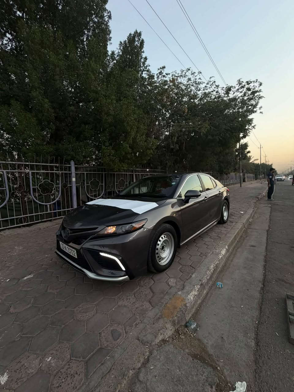 سلام عليكم البيع موديل 2024 رقم ربيل بسمي ماشيه 30 الف جديد سياره حيل حادث موجود بل صور بيه 4 قطع صبغ بكان الغزليه وسعر 155 بيه مجال لطيبين رقم *********** تحياتي لجميع
