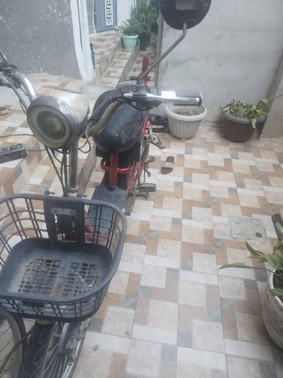 سلام عليكم باسكل شحن نضيف البيع السعر 80 بي مجال قليل مكاني ديالى بعقوبه تحرير اتصال على رقم ***********
