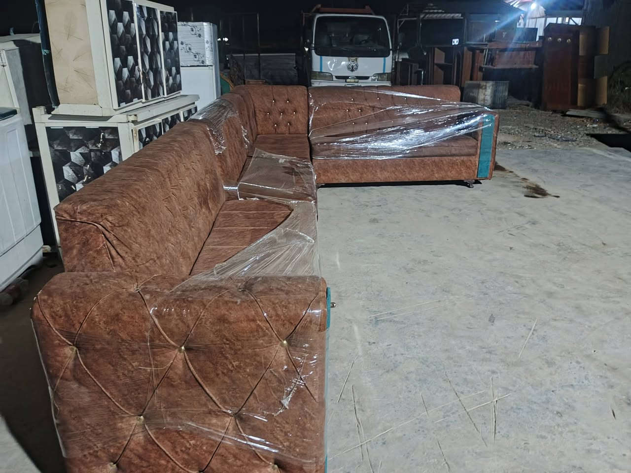 دواوين باله ١١مقعد الواحد سعر الواحد ٢٢٥غفل الشراي يتصل واكو توصيل
          ***********
