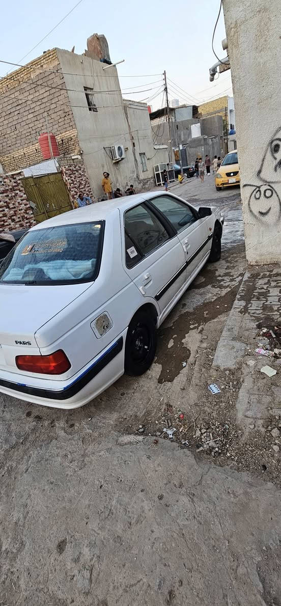 السلام عليكم. بيجو بارس للبيع سياره ناعمه وحلوه مثل الصوره تبريد ثلج موديل 13 سنويه ساقطه بل 24 السعر 36 رقم ميسان 
***********
