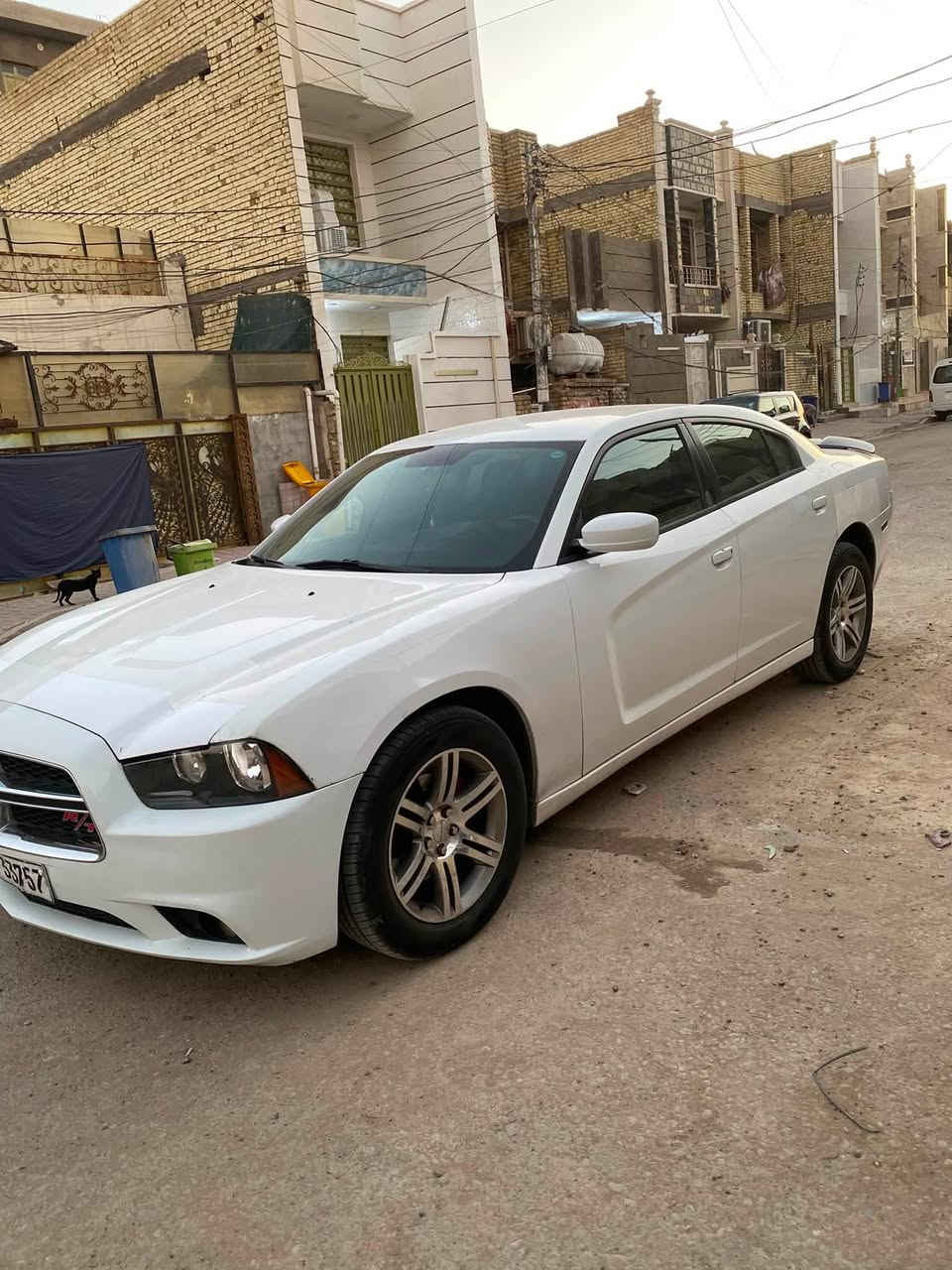 السلام عليكم دوج  جارجر ٢٠١٣كندي  مكفوله كفاله عامه فقط بنيد تحديث srt وبارد  فقط  كير مكينه  جدد كير طياره  شاشه جبيره  سياره فول  جديده معنى كلمه مامشتغله خط  تبريد ثلج   بسمي تحويل ثاني يوم  السعر ١٥٥ بيها مجال العنوان بغداد حي اور ***********
