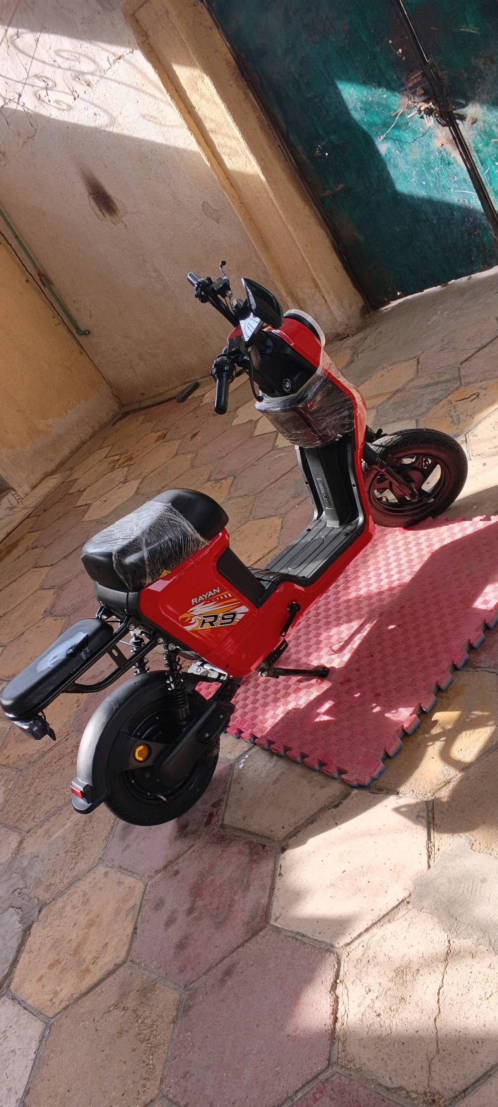 R9 • ٥بطاريات • مكفولة كهربائيات