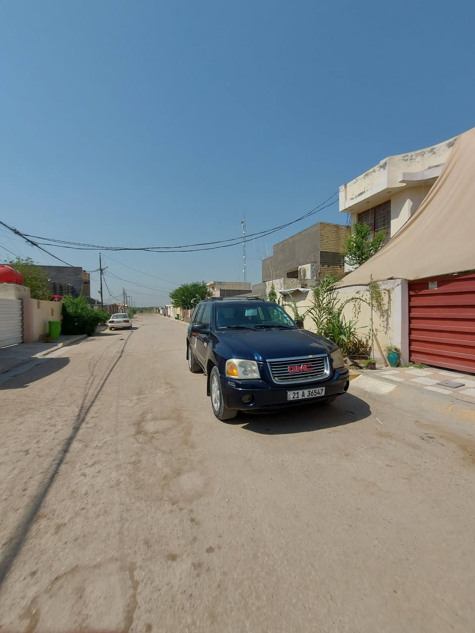 جمسي انفوي 2007
فول مواصفات SLT
السياره مصبوغه عام 
المحرك بي بخار
التبريد نقص بطل تبريد  

🚘 GMC Envoy 2007 SLT
🔹 محرك Vortec 4.2L
🔹 قير أوتوماتيك
🔹 دبل
🔹 داخلية جلد
🔹 كشنات كهربائية
🔹 تدفئة كشنات 🔥
🔹 فتحة سقف كهربائية 🌤️
🔹 مثبت سرعة (Cruise Control)
🔹 تحكم كهربائي بالمرايات
🔹 زجاج كهربائي
🔹 تحكم كهربائي بالقفل المركزي
🔹 تحكم بالمقود
🔹 تكييف وتدفئة
🔹 نظام صوتي
🔹 ABS
🔹 وسائد هوائية
🔹 ويل  ألمنيوم
🚩 
📌 السيارة موديل 2007
📌 السيارة جاهزة للاستخدام
💰 السعر: ____٦٩$__
📍 المكان: __الصويرة ____
📞 للاستفسار: _____***********_
