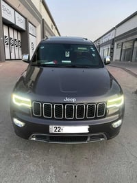 Jeep للبيع او مراوس حسب القناعه مواصفات السياره... فول مواصفات لمتد اع...