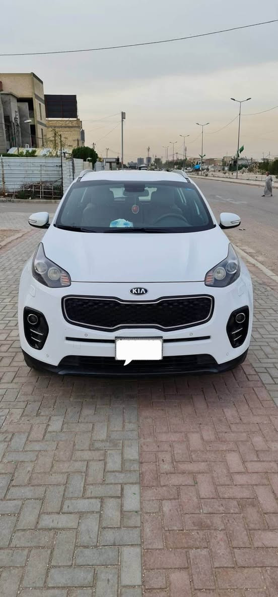السلام عليكم سبورتج خليجي 2019للبيع كيرمكينةكفاله تخم تاير ثلاث انظمه قيادة ايكو يانزين تحمكات ستيرن مري شفط تبيريد قطعتين بيها جاملغ امامي صبغ اثر طخه بدون دواخل باقي سيارة مكفولة ماشيه 57رقم بغداد باسمي مكان سيارة تقاطع درويش لسعر 175وبيها مجال بيسط اتصال ع رقم ***********
