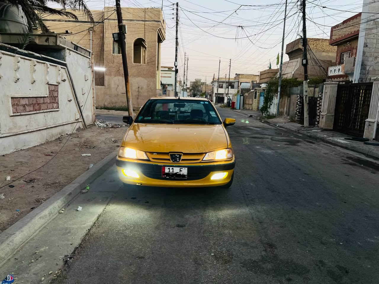السلام عليكم بيجو بارص موديل 2015
جاهزه لشغل مصفره هئيه وغرامات تأخذ سنويه مصفره  رقم إنكليزي تسقط سنويه 2030 هزه بعدهي مساقطه سياره ما بيهة اي نقص تدفئه وتبريد ثلج سياره خير من الله السعر اتصال مكاني بغداد الحسينيه/ الراشديه / الرقم ***********
