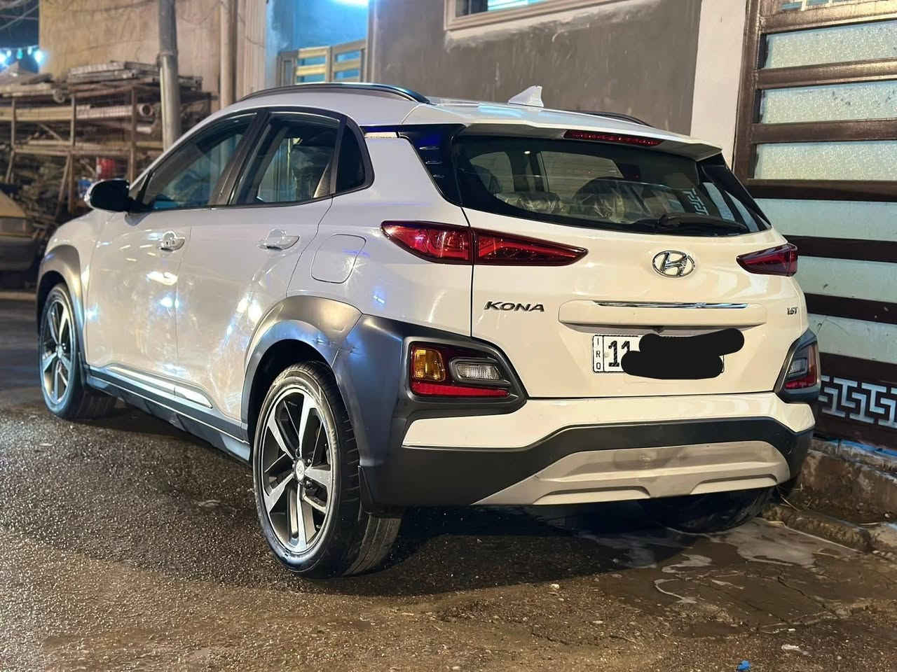 السلام عليكم كونا 2019 فول موصفات 1/1
ماشيه 77 الف 
تدفئة تبريد بالكشنات اشاير بالمري 
كشن كهرباء فتحه سقف
توقف تلقائي تحديد مسار 
حساسات نقط عمياء 
مكينه 1600 تيربو 
بيع او مراوس  
السعر 125 وبيها مجال بسيط. 
***********
***********
