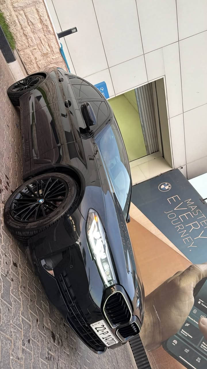 السلام عليكم 
BMW 530i  Xdrive
جام اسود 

ماشية 66 كيلو متر 

داخل مشمشي بلادي 

حادث جاملغ وربع بونيد  صور الحادث ويه المنشور 

ايرباك ستيرن وبرده 

رقم سنويه كلشي جديد 

مكان السياره اربيل 

***********
