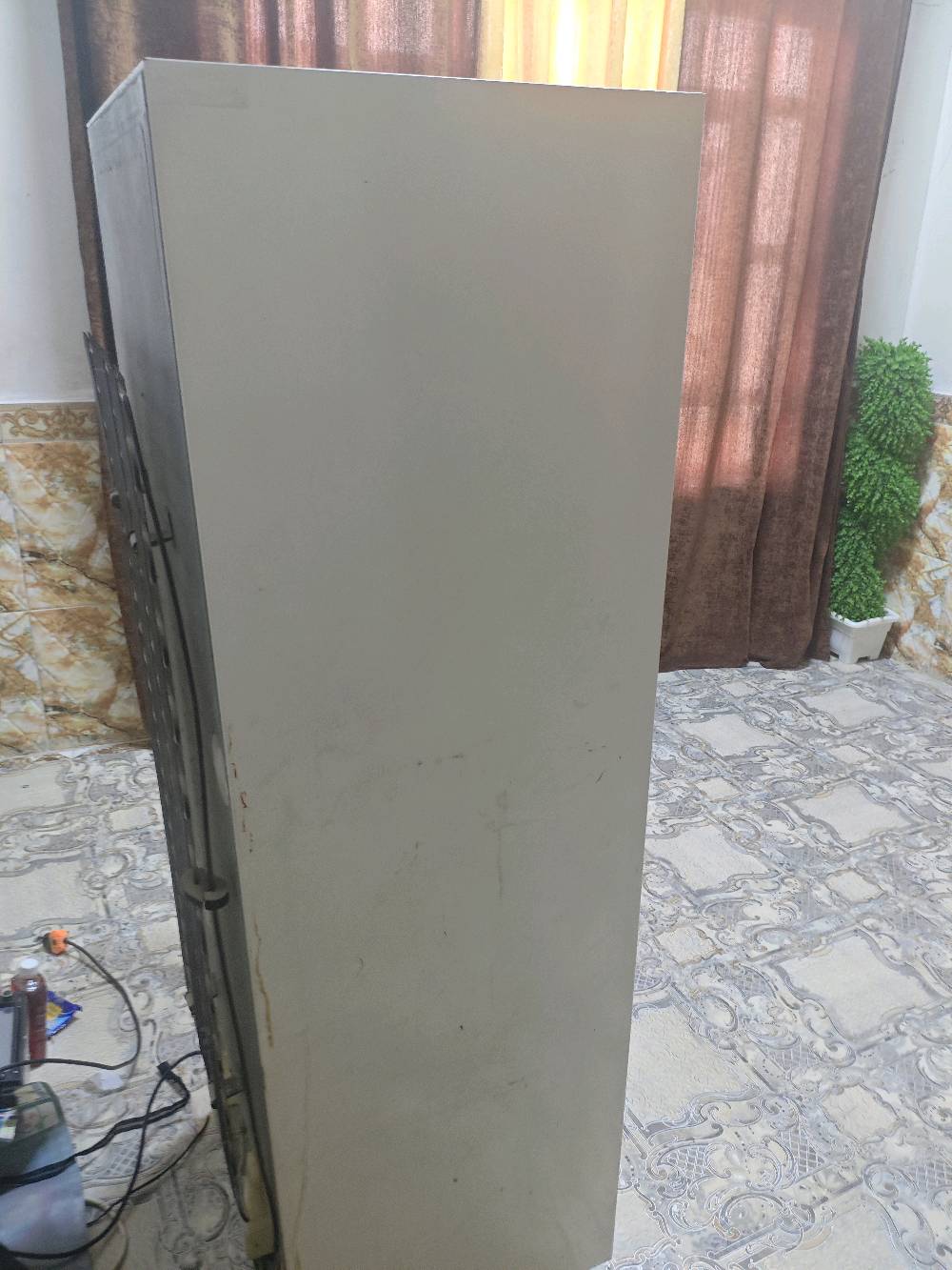 سلام عليكم ثلاجه lg ثلاجه فقط الاوتماتيك ام ماطور شغال ومابي اي شي لااستفتار عل هذا 7732308207 وسعر 65 وبي مجال للشرايه
