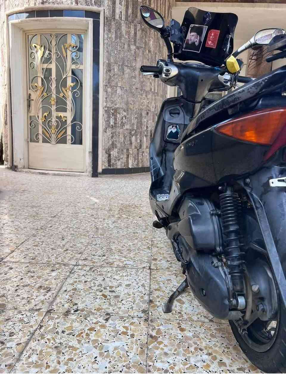 سلام عليكم دراجة سكنس للبيع دراجه كفاله كفرات ابلادي مكينه بلادي شلعه تشك الكاع ومعدل يخبل الدراجه مال جناي نزلته رمبه صالي 7 تشر دراجه ما متعوبه من الشغل للبيت ومتوازي عله بيعته السعر 675. وبيه مجال حك الجيه الرقم *********** مكاني محموديه.💸🌿
