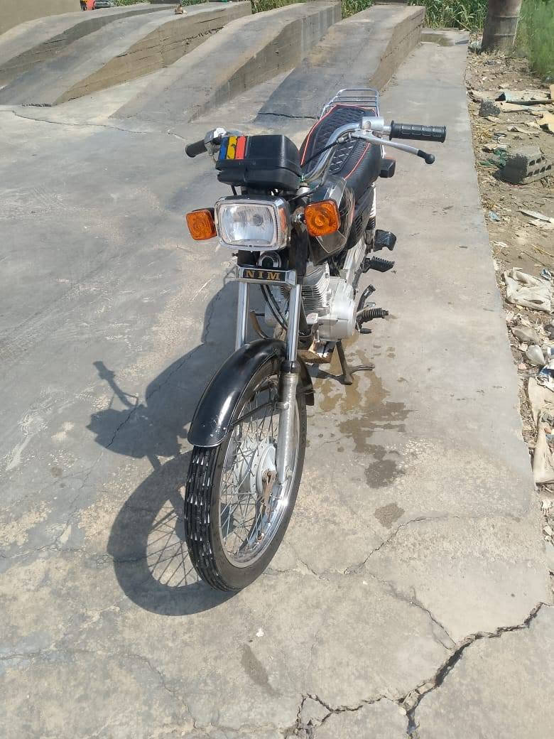 سلام عليكم درجه البيع كفاله عامه مديل 2022  وراق اصولي نامه السعر 450 وبيه مجال ***********
مكان حله جامعه بابل
