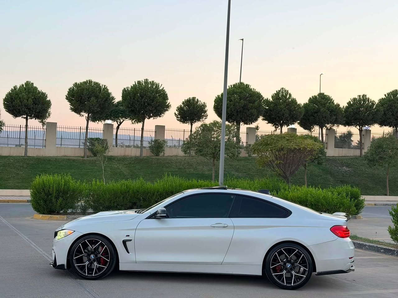 BMW 435i F32 N55
عربي/کوردی
‏بسم الله الرحمن الرحيم
‏ما شاء الله تبارك الله
محرك گير  مكفولل شرط 
‏ 
فوول ١/١

سلايد 
بسمه 
رادار
شاشه كبير 
ماوس
جلد 

مودیل2016
محرک ستە سلندر توین باور توربو
نوادر من عيراق 
ماشیە 130000km
سلاید
کشنات جلد قيسي كاهرباي
کشنات هیتر
رادار امامي و خلفي و حساسات و كاميرات 360
مثبت سرعه
٤نیزام (eco pro,comfort,sport,sportplus)
دفع خلفی
172 مجال قلیل‏
سیارە سیرفز کامل من Motul
مکان سلیمانیە جمجمال 
***********
—————————-——————-————————

‏سلام عليكم ورحمة الله وبركاته بسم الله الرحمن الرحيم‏
Bmw 435i F32 
بۆ فرۆشتن دوو دەرگا
مەکینە N55 i6 twin power turbo
داون پایپ و کات دیلیتە 
اکسلە زۆر زۆر بەقەوەتە ماشاللە
فولل مواسافەتە 
‏١٣٠ km رۆشتوە 
مۆدیلی ٢٠١٦ 
ناو قیسی

شوێن سلێمانی
