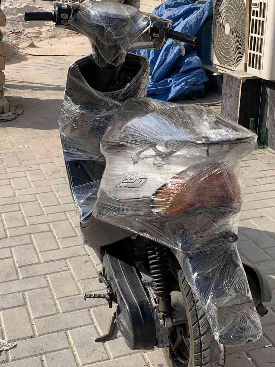 تسعه ياماها محرك ناعم كهربائي شغاله تايرات جددد 
جوزه اصليه قفال سكان وصندوك
اشاير شغاله
بريكات جدد
كفرات اصليه 
سعره250 
رقم***********
