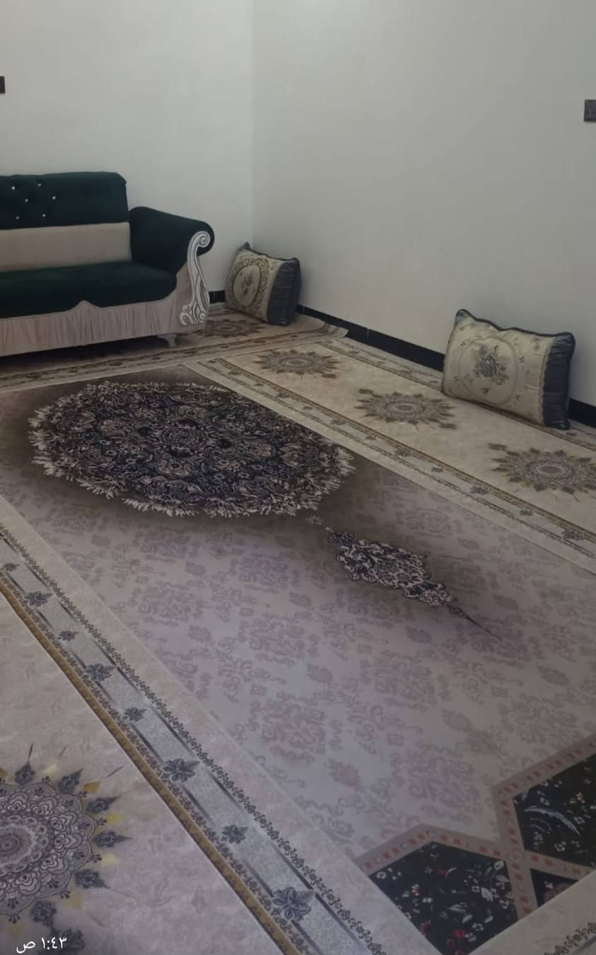 بيت ١٠٠متر كربلاء المقدسة حولي ابو مهدي المهندس سعره 43بي مجال لاستفسار اكثر الاتصال برقم ***********
