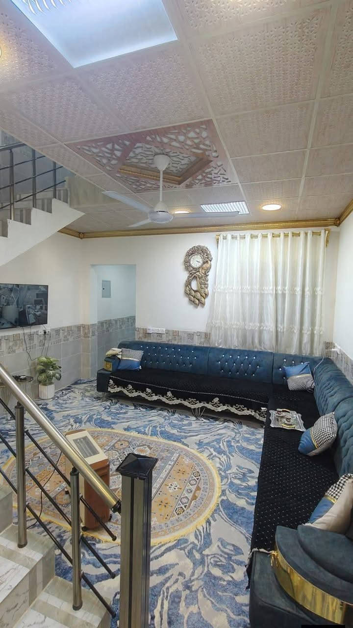 دار للبيع ✨⚜️
تكريت الديوم منطقة التوحيد 🔻
المساحة الدار 100متر واجه 5 نزال 20 التفاصيل 2غرف نوم صاله وستقبال ومطبخ 3 مجموعات صحيات الدار نضام خليجي خريطه جبيره شارع الدار 10 قريب على المدرسه على خدمات كله يمك
السعر مناسب ب72 مليون وبي مجال
اللاستفسار اتصال على رقم ***********
