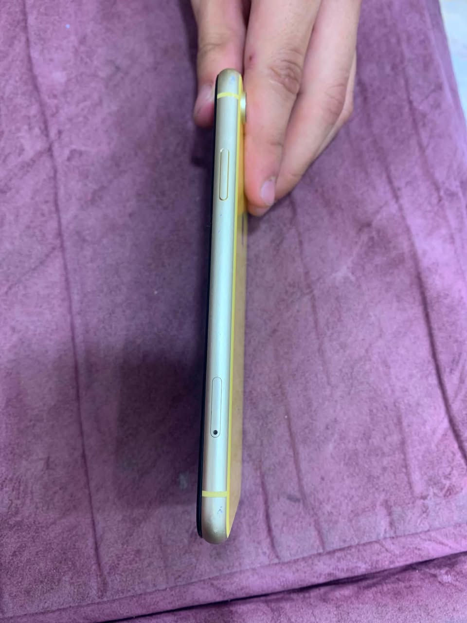 السلام عليكم ايفون اكس ار للبيع
ذاكره 128 مبدل فقط بطاريه 100 وفيس ايدي واكف والباقي كله شغال والجهاز نظيف90/100
سعره 190 وبي مجال قليل حك الجيه
مكاني كوت حي الجامعه
***********واتساب
