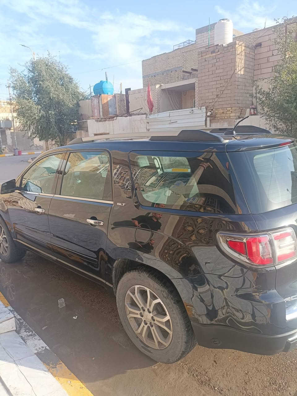 السلام عليكم سياره جمسي اكاديا ٧راكب موديل 13 خليجي مكفوله رقم بغداد بأسمي سته سلندر السعر ١٣٥ ورقه قابله للتفاوض للاستفسار الاتصال ***********
