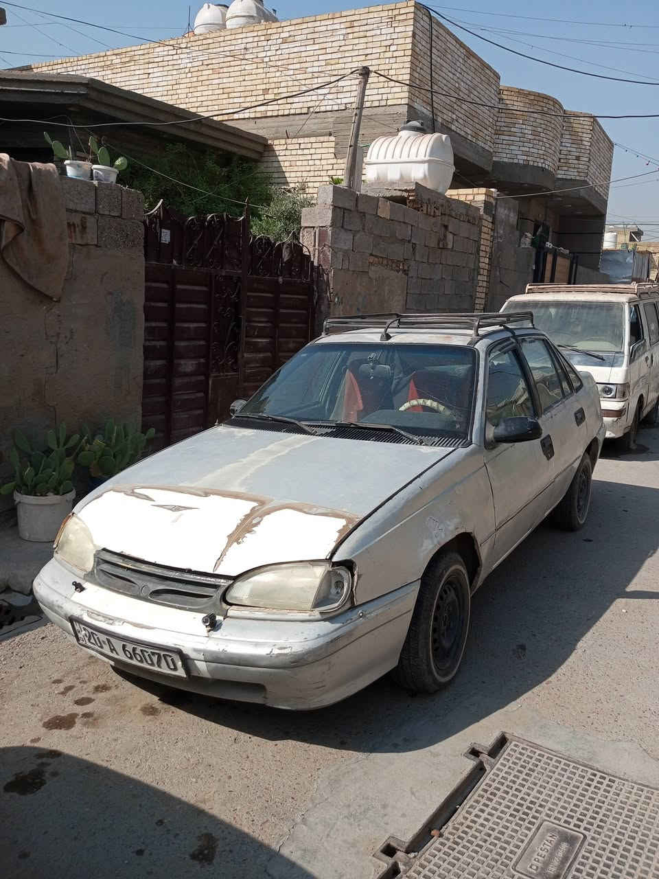 السلام عليكم
دايوو لمنز للبيع 
موديل ٩٣ 
رقم ديالى بأسمي 
سيارة شغالة
 تخم تاير جديد ابو الخط الابيض 
باتري جديد قبل شهر ماخذه 
محرك بيه تبخير السيارة تنقص 
السعر 14$ وبيها مجال بسيط 

***********
