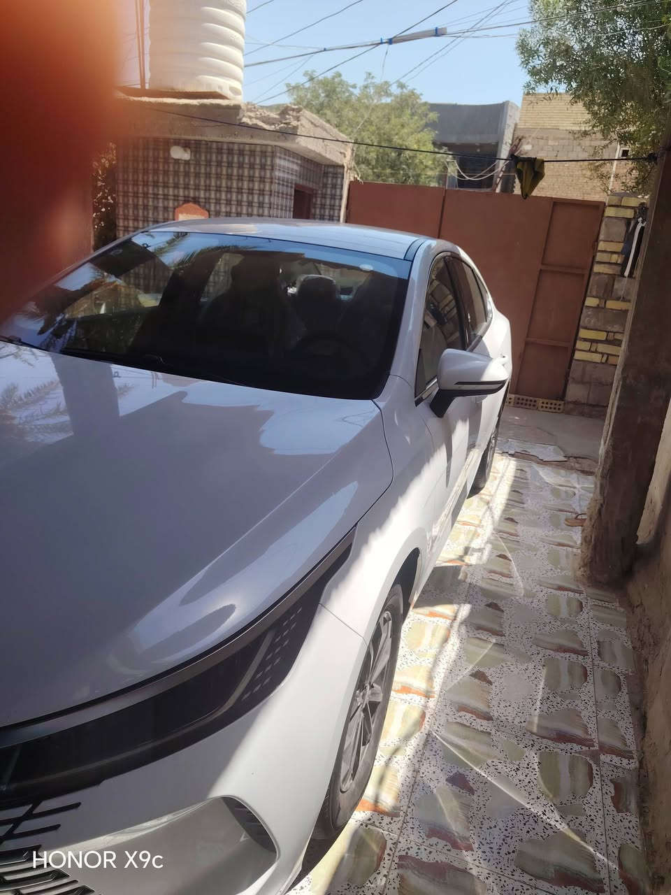 BYD دستروي
سياره بيها ضربه ب جاملغ الايمن موضح بصوره لاصبغ ولا شي يرجع بارد ضربه بسيطه وبيها طلقه بلقماره بصفحه اليسره بنهايه مصلحه بس مكانها مبين سياره حلوه على وضع شركه ماشيه ٣٣ الف
سعرها 18500
*********** واتساب
