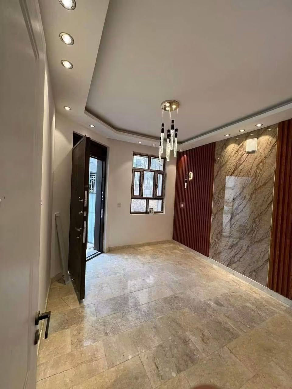 - أختار ديكور بيتك و الباقي علينا 💪
💥لدينا فريق خاص  بالديكور الداخلي 🏚🏠 
يقدم لكم خدماته الاحترافية بأسعار مميزة  و معقولة تتناسب مع الجودة المطلوبة والخدمة المقدمة مع ضمان  احترام الوقت و الاتقان قبل كل شيء 
1️⃣سعر المتر عمل وتصليح فقط ((٣٥ الف)) عظم

2️⃣  سعر المتر مع انارة سبوت لايت شركه ماستر ثلاث حركات ضمان سنه استبدال ((٤٠ الف))

3️⃣مع الصبغ والاناره كامل سعر المتر ((٤٥الف)) فقط
 
5️⃣ ركم سقف حمام  سعر قطعي 
 باقي التصاميم تكون قطعي 

للاستفسار اكثر مراسلة ا  الاتصال يوجد وأتساب🟢 ***********
