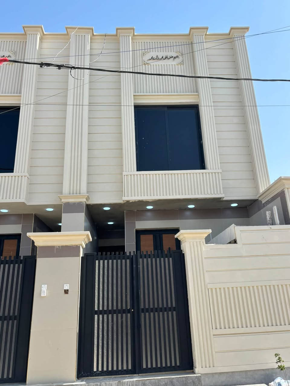 مشتمل طابقين • حي الجامعة • ١٠٠م طولاني