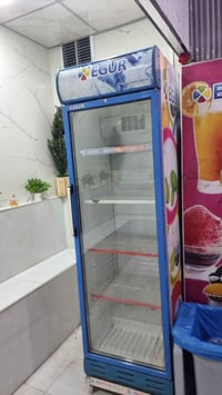 ثلاجة • للبيع