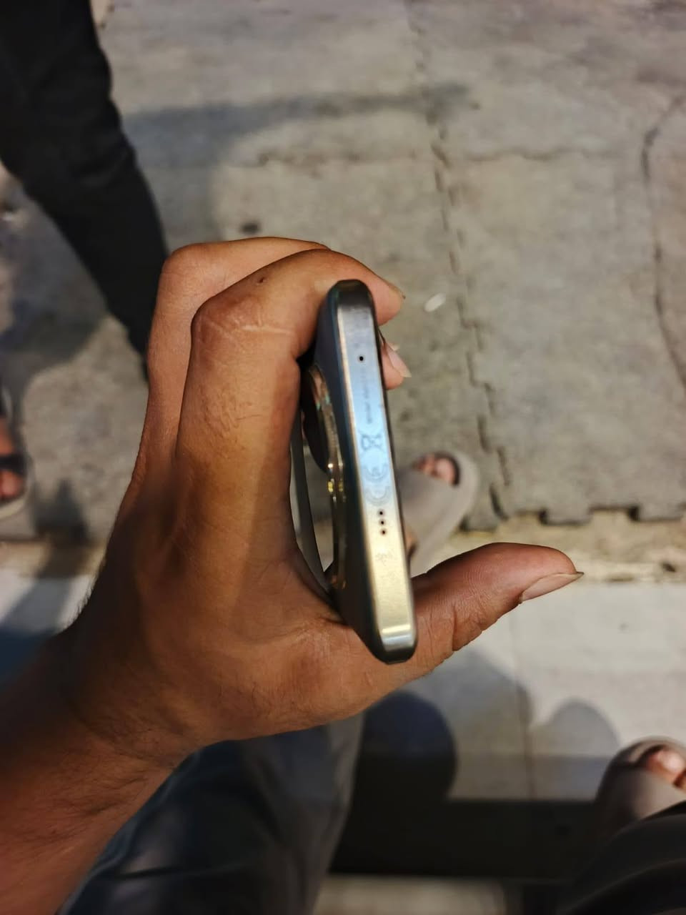 ريلمي 13برو بلاص 5جي ذاكره 512رام 12 مكفول من كلشي لا مفتوح ولا مصلح كارتونه ملحقاته ويا سعره 425 وبي مجال عنواني جمهوري مراسله تصال بس ع وتساب ***********
