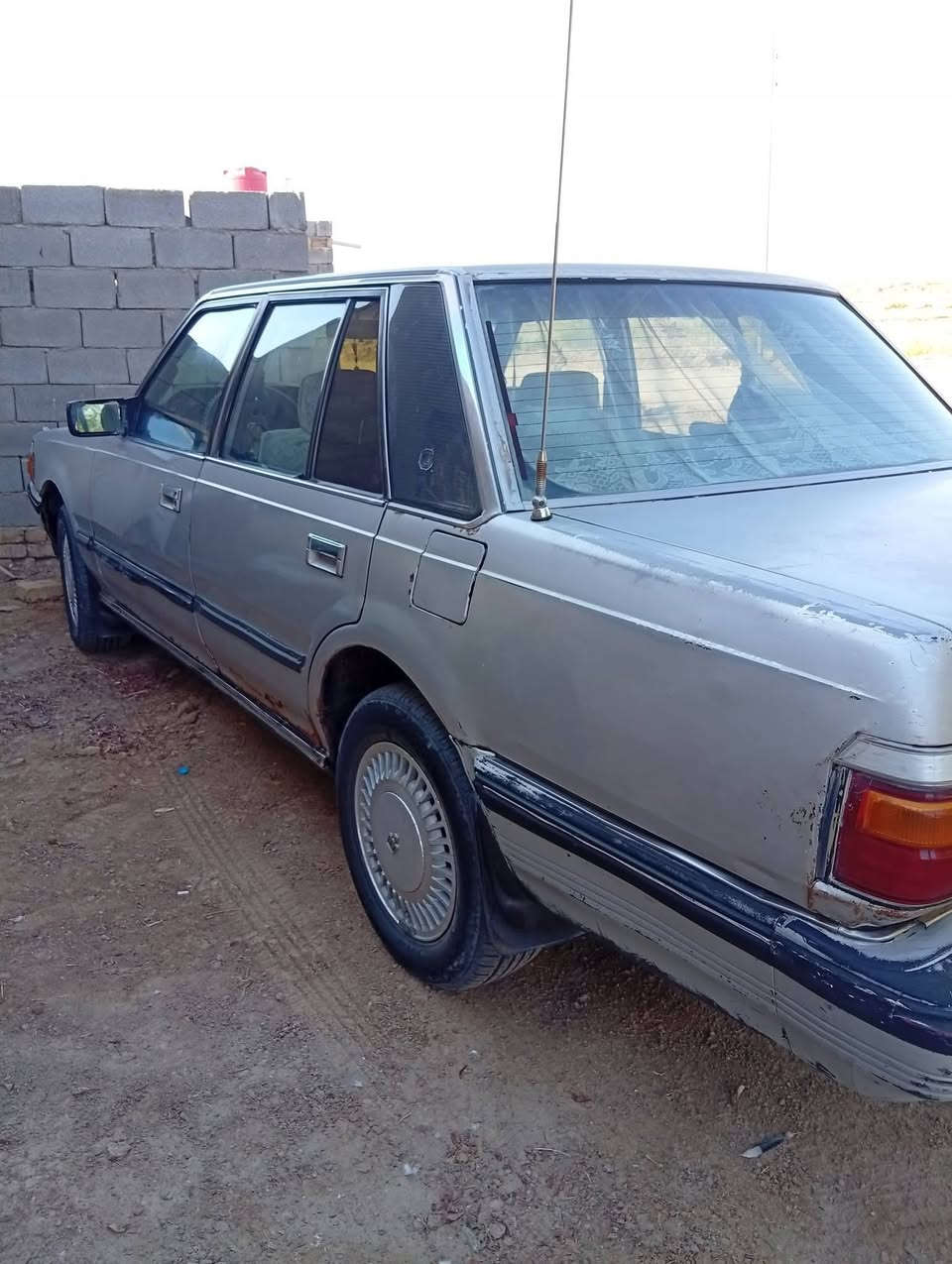 سلام عليكم سوبر 84  بسمنه محرك وكير  ثنين ونص تخم تاير حداديه جديده السعر ب 37 وبيهه مجال قيل المكان قلعة سكر الاتصال على ***********
