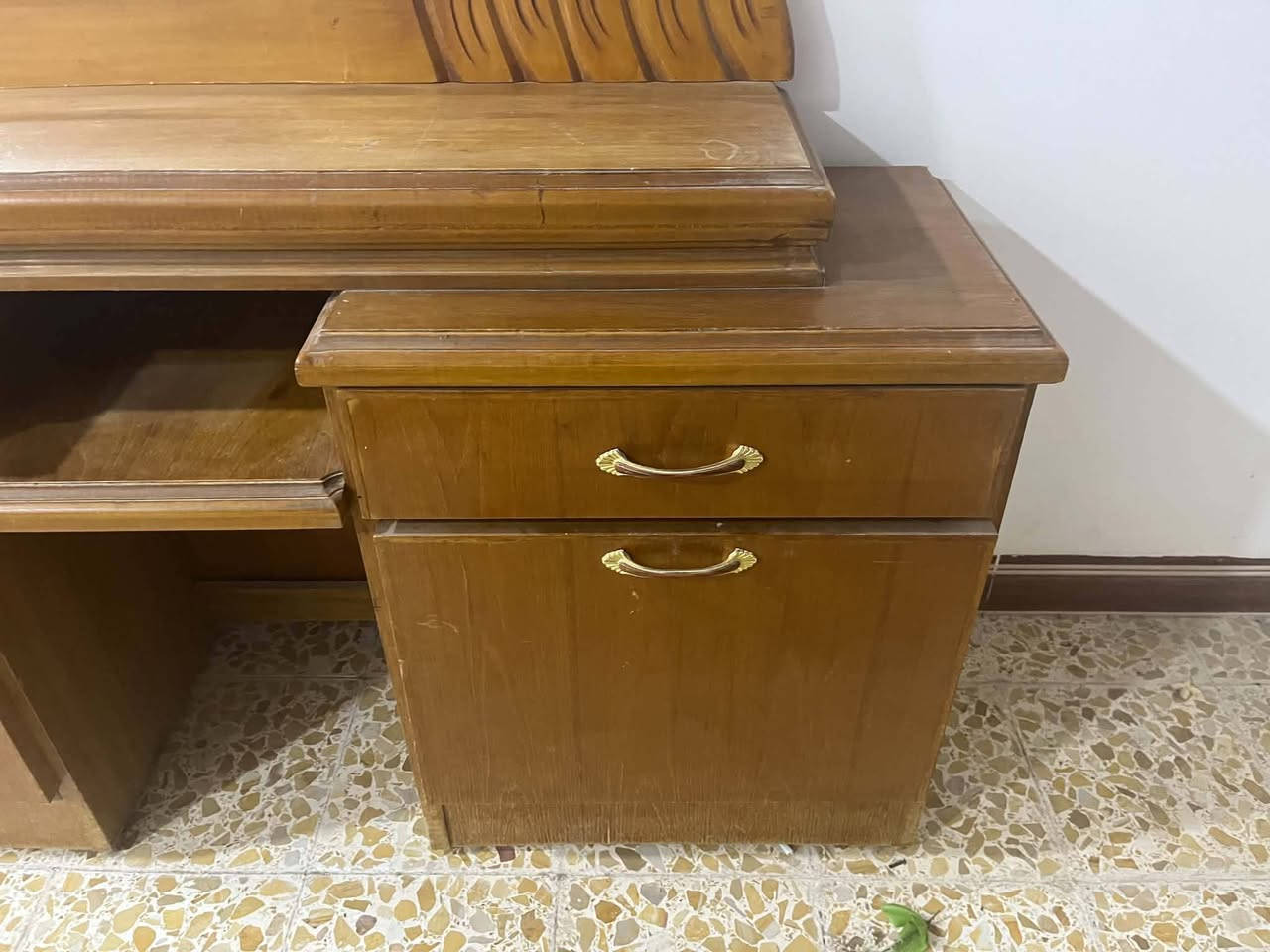 غرفة نوم • بيع مستعجل • خاص