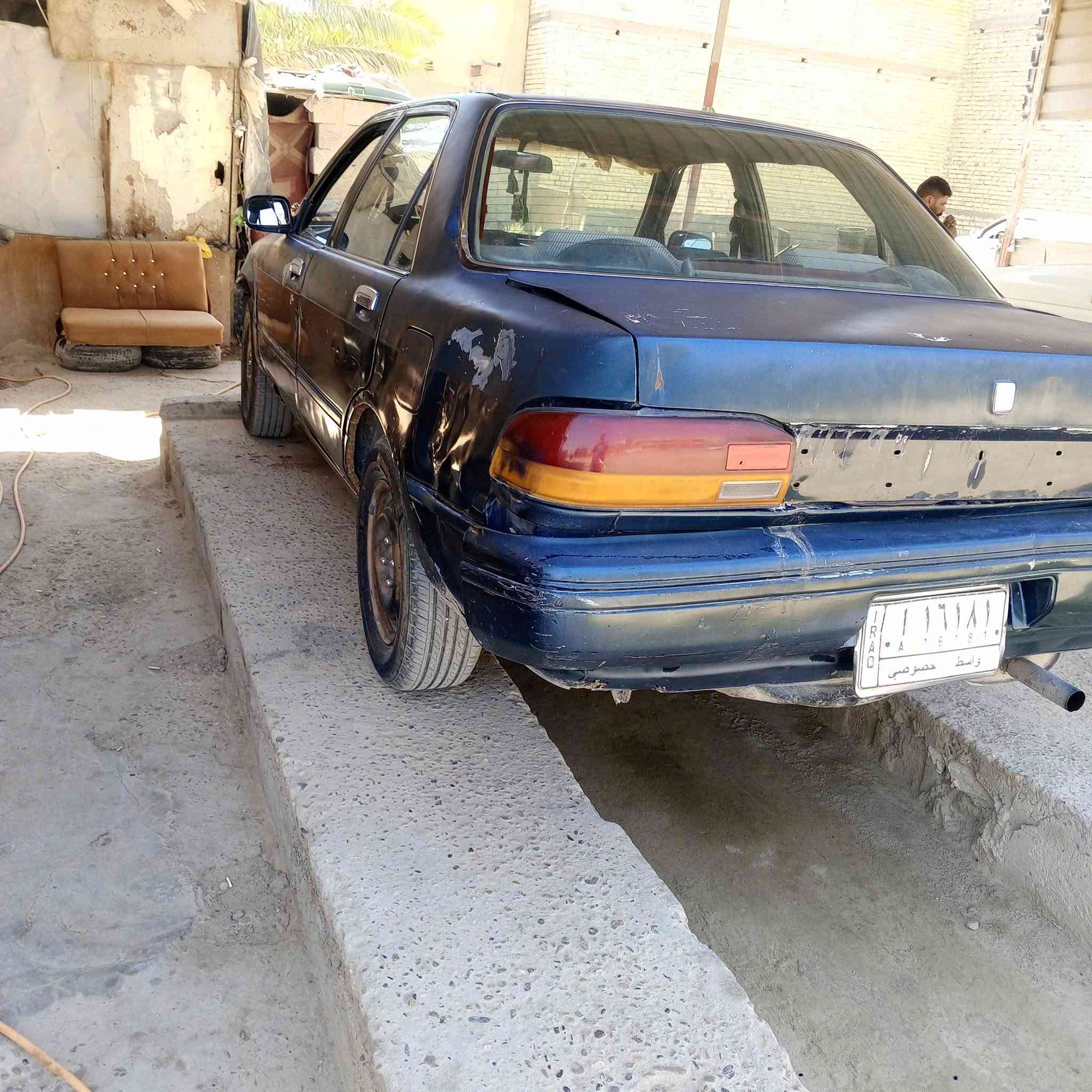 السلام عليكم كارينا للبيع بيها نواقص للبيع او مراوس  ***********
