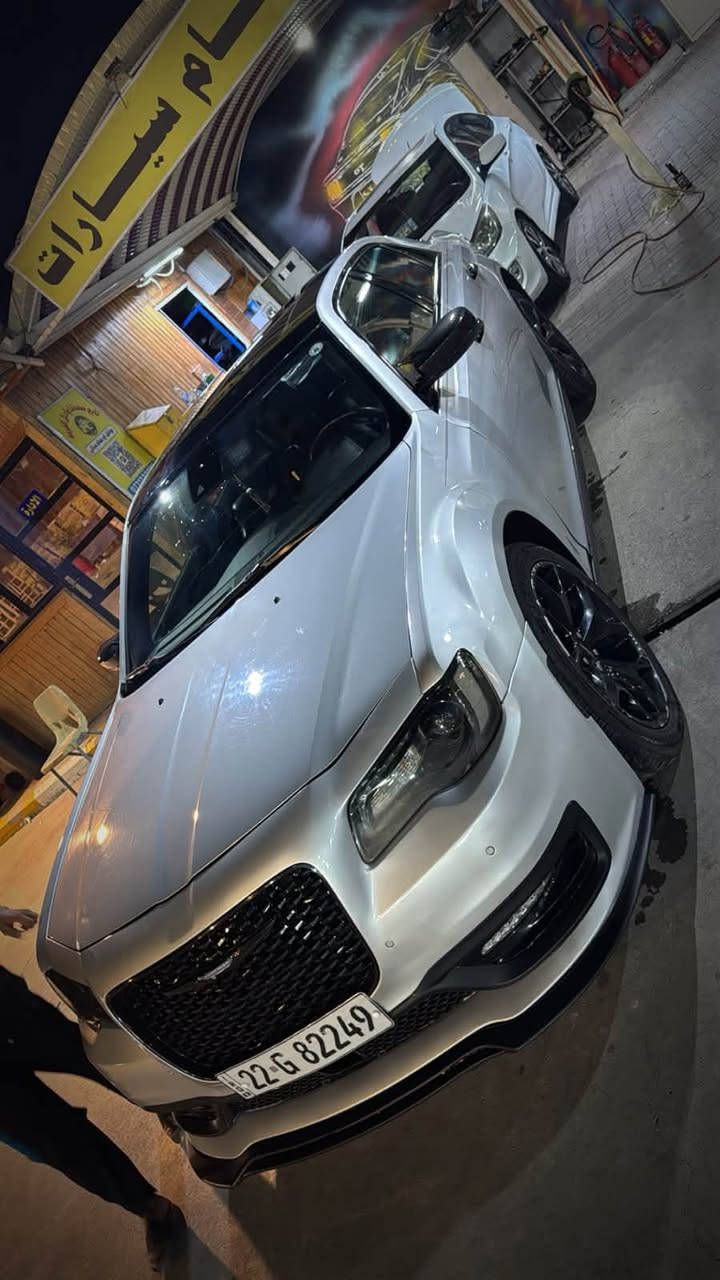 للبيع كرايسلر300 موديل 2021 مكينة V8 فول كامل لونها سلفر وداخلية اسود  مختم S بيها فتحة سقف بانوراما، كير أوتوماتيك، تشغيل بصمة ودخول ذكي، شاشة وكالة وكاميرا خلفية، حساسات أمامية وخلفية، مقاعد جلد كهرباء مع تدفئة وتبريد، مثبت سرعة ومكيف دبل زون، جنوط وكالة وأنظمة أمان كاملة. ممشاها١٠٣ ألف، السيارة مرتبه وحلوه عنواني بغداد زيونه للاستفسار اتصل ***********
￼

