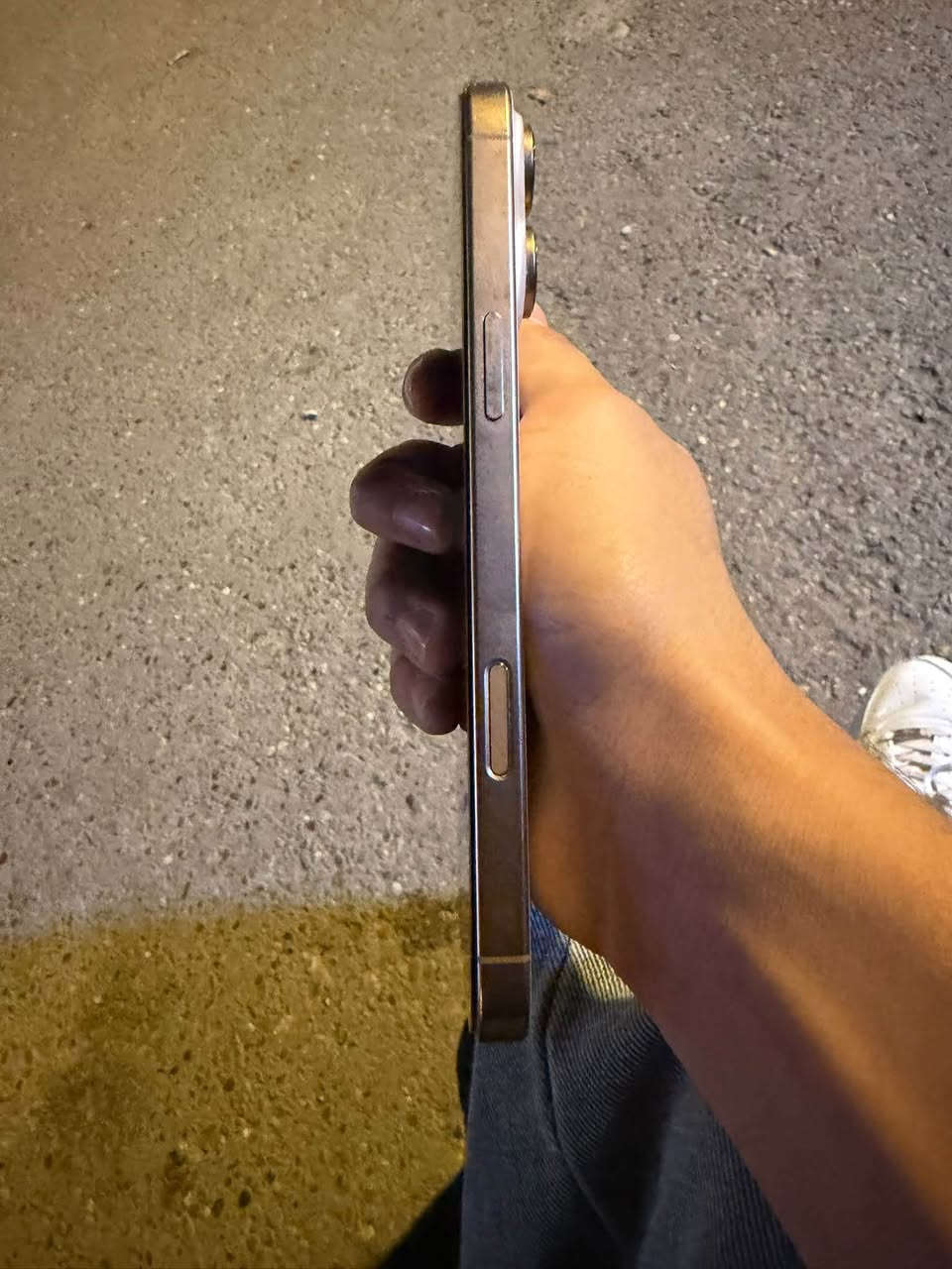 آيفون ١٦ برو ماكس • ٢٥٦ • بطارية ٩٤٪