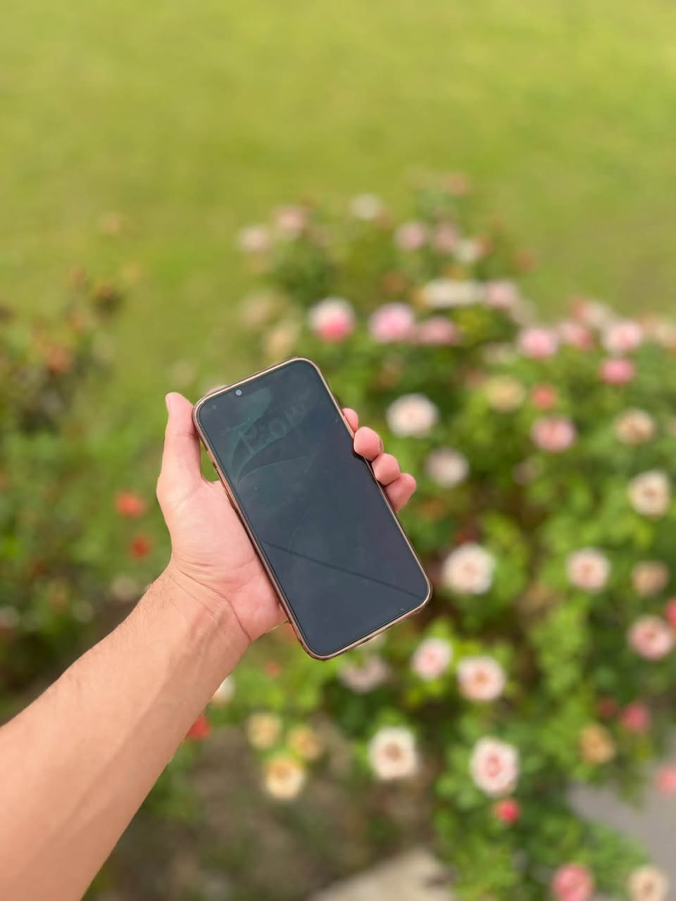 السلام عليكم 

للبيع فقط #بدون مراوس 

ايفون 13 برو ماكس 

ذاكره 256  بطاريه 🔋 82 بلاديه 

مبدل شاشه فقط نوعيه حيل زينه 

فطر بضهر خفيف 

فيس ايدي شغال كلشي شغال 

كامرات فول كلها شغاله 

كلشي ما نقصه الجهاز 

#السعر 480 وبي مجال 

المكان تكريت 

للاتصال ***********
