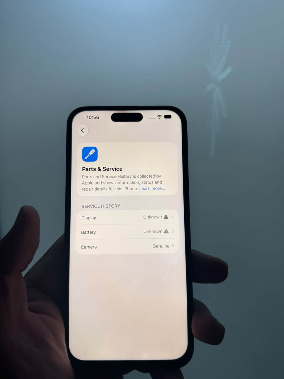 السلام عليكم
Iphone 14 pro max 
بالذاكرة 512gb 
اللون البنفسجي المميز 
نسخة الشرق الاوسط 
الجهاز مستبدل شاشة نوعية حلوة +بطارية + كامرة تفصيخ ✅
سعر الجهاز :650 وبي مجال ⚠️
للاسفسار:***********

نص مكتوب في الصور:
- 10:56 About Parts & Service History Songs 0 Videos 0 Photos 0 Capacity 512 GB Available 488.37 GB Wi-Fi Address B4:AE:C1:5B:F5:E6 Bluetooth B4:AE:C1:52:4D:03 Modem Firmware 6.00.01 SEID EID 890490320***********147832138937 Carrier Lock No SIM restrictions Available SIMs
