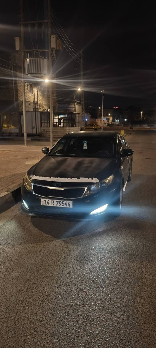 السلام عليكم Kia K5 2012 سيارة جاهزة من كل النواحي مكينة گير تبريد حدادة كهربائيات اصوليات كاملة مكملة السيارة شوفة عينك نواقص ما بيها كلش بسيطة ما بيها نواقص تعتبر 
تبريد ثلج منظومة جديدة 
تخم تاير وباتري وحدادة كله جديد 
سعرها 103 مكاني بصرة للاتصال ***********
