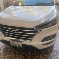 سيارة توسان خليجي موديل٢٠٢٠ كفاله عامه ماعدا بارد بالجنط الخلفيه ابيضّ...