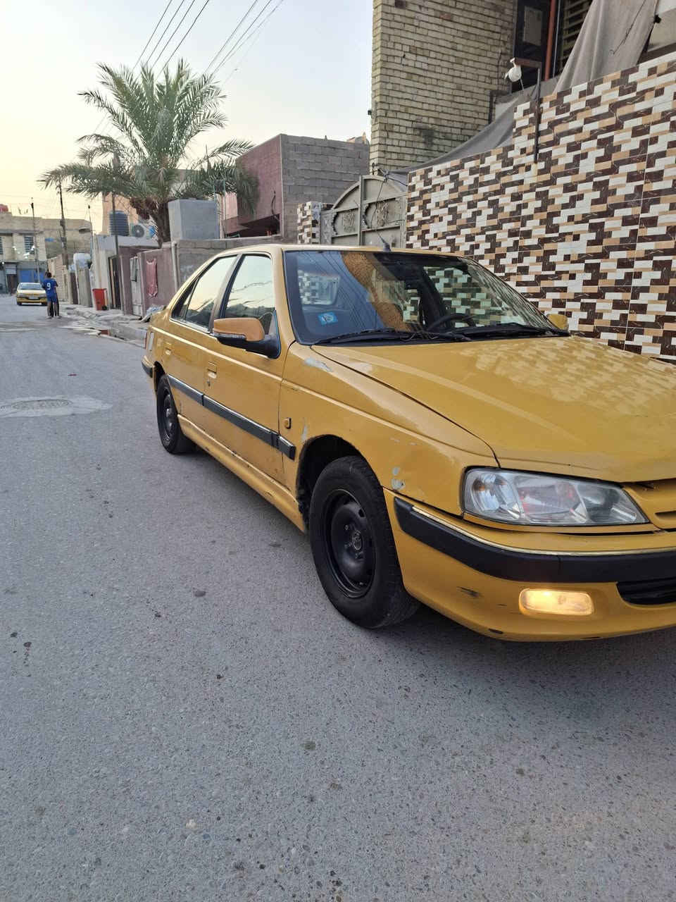 السلام عليكم
بيجو بارص 2011 
مكينة وكير فرنسي 
تخم تاير جديد 
صدر قبل شهر بدلتة 
منضومة تبريد جاهزة نقص غاز فقط 
نقص دعامية خلفية 
خياس بل هلال واضح بل صور 
طخف جاملغ عكس السايق واضح بل صور 
وبخشم البنيد على وضعهن لا مسكر ولا صابغ
مكان السيارة بغداد حي الرحمة شارع ١٥ 
عليها غرامة ٢٠٠ وهئية ٨٥ ينزل من السعر 
25 
***********
