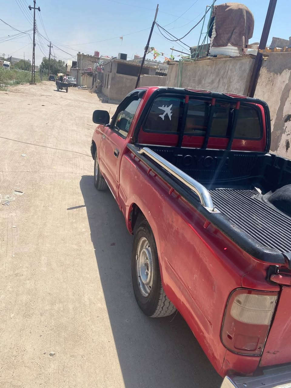سلام عليكم بيكم 2001 للبيع
رقم بغداد نكليزي عنون البصره شراي يتصل
***********
