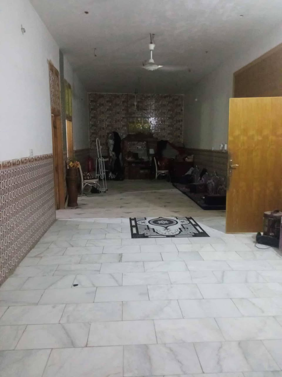 السلام عليكم ورحمه الله بيت على الحولي قرب مدرسة العلى الأهلية خلف مدرسه الحرمين الدوليه المساحه 300م غرف عدد2
صاله وهول واستقبال ومجمع صحيات خارجيه وداخليه مطبخ الاتصال على الرقم التالي ***********
